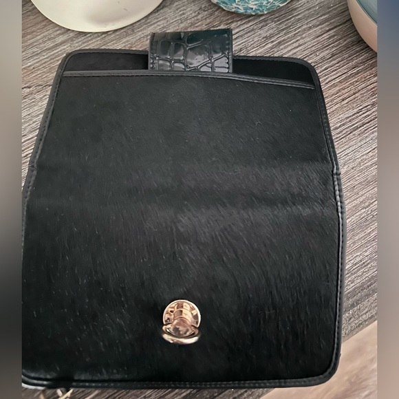 Spartina 449 Black Leather Wallet with Metallic Clasp - Picture 8 of 8